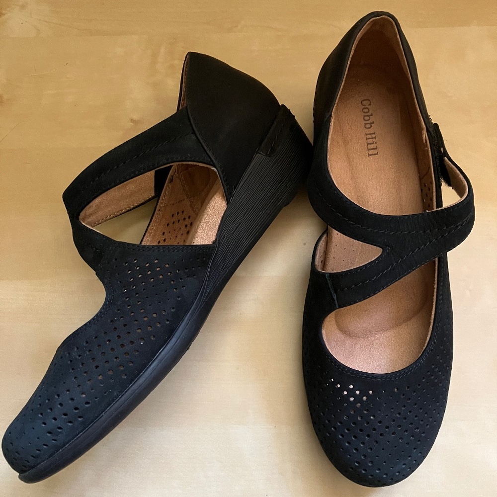 New Cobb Hill 8.5 Wide "Devyn" Black Wedge shoe with Mary-jane ankle strap